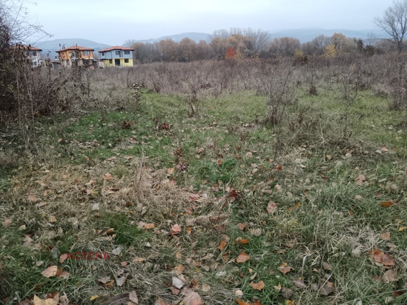 Продава ПАРЦЕЛ в област София, с. Голяновци - 8411 кв.м / 300 000 € » 586 749.00 лв., АСТЕНА