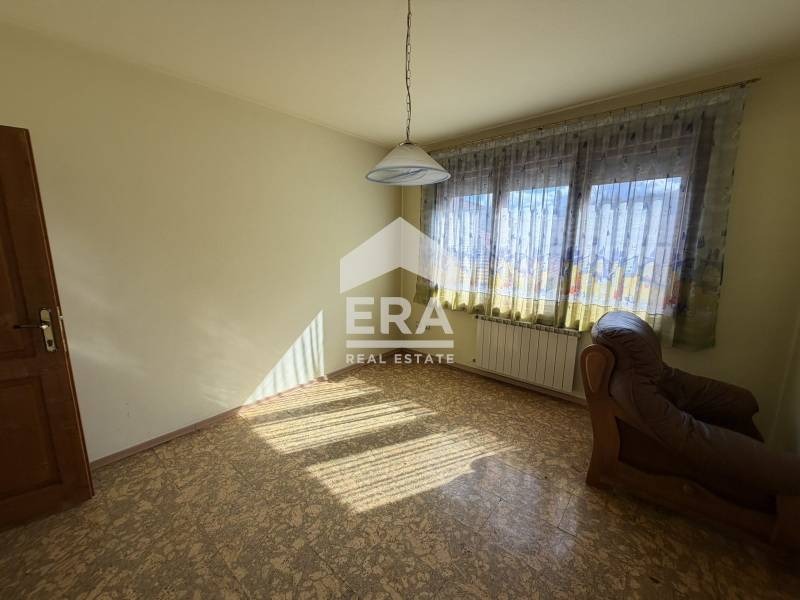 Продава 3-СТАЕН, гр. Хасково, Училищни, снимка 4 - Апартаменти - 53738815