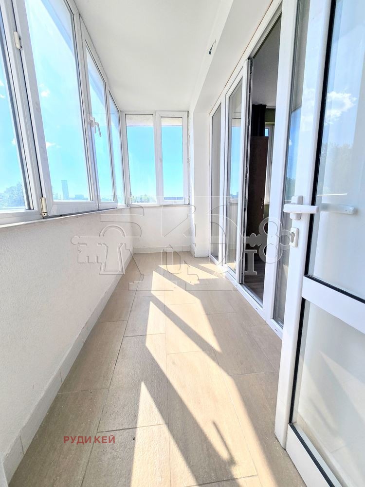 Продава 3-СТАЕН, гр. Варна, Окръжна болница-Генерали, снимка 5 - Апартаменти - 54179907