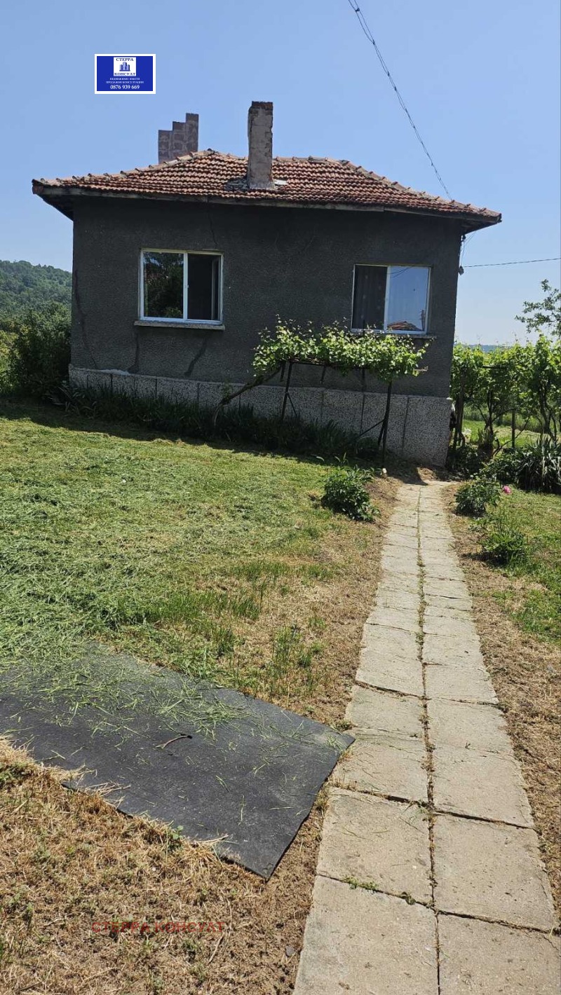 Till salu  Hus region Sofia , Bailovo , 90 kvm | 64517863