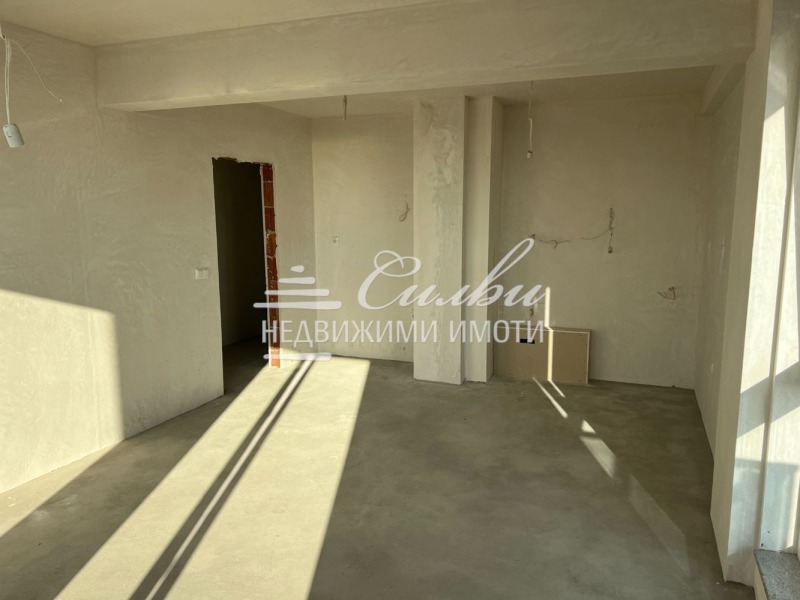 Продава 2-СТАЕН в град Шумен, Тракия - 71 кв.м / 96 000 € » 187 759.68 лв., НЕДВИЖИМИ ИМОТИ СИЛВИ