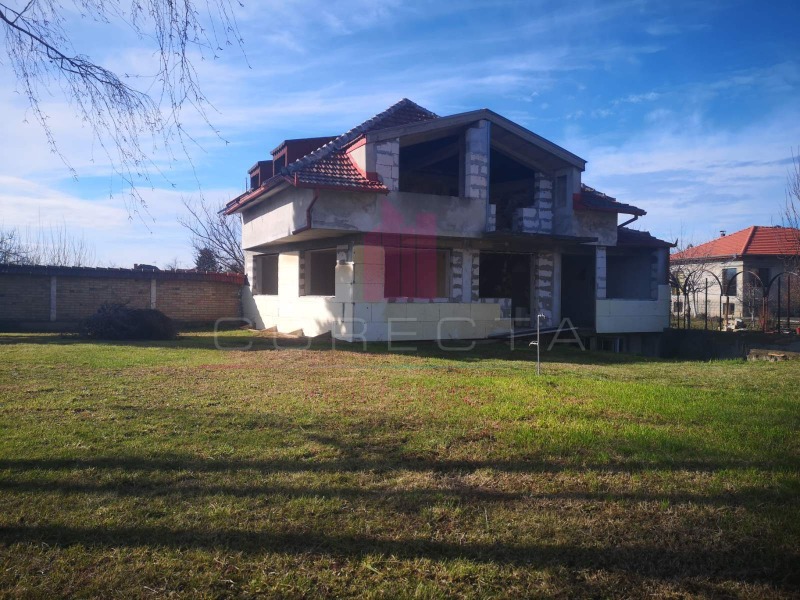 Продава КЪЩА в област Русе, с. Сандрово - 210 кв.м / 85 900 € » 168 005.80 лв., КОРЕКТА ЕСТЕЙТ