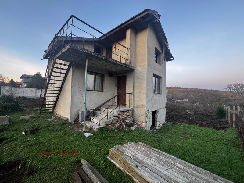 Продава КЪЩА в град Варна, м-т Перчемлията - 80 кв.м / 70 000 € » 136 908.10 лв., ЛОГО ХОУМ