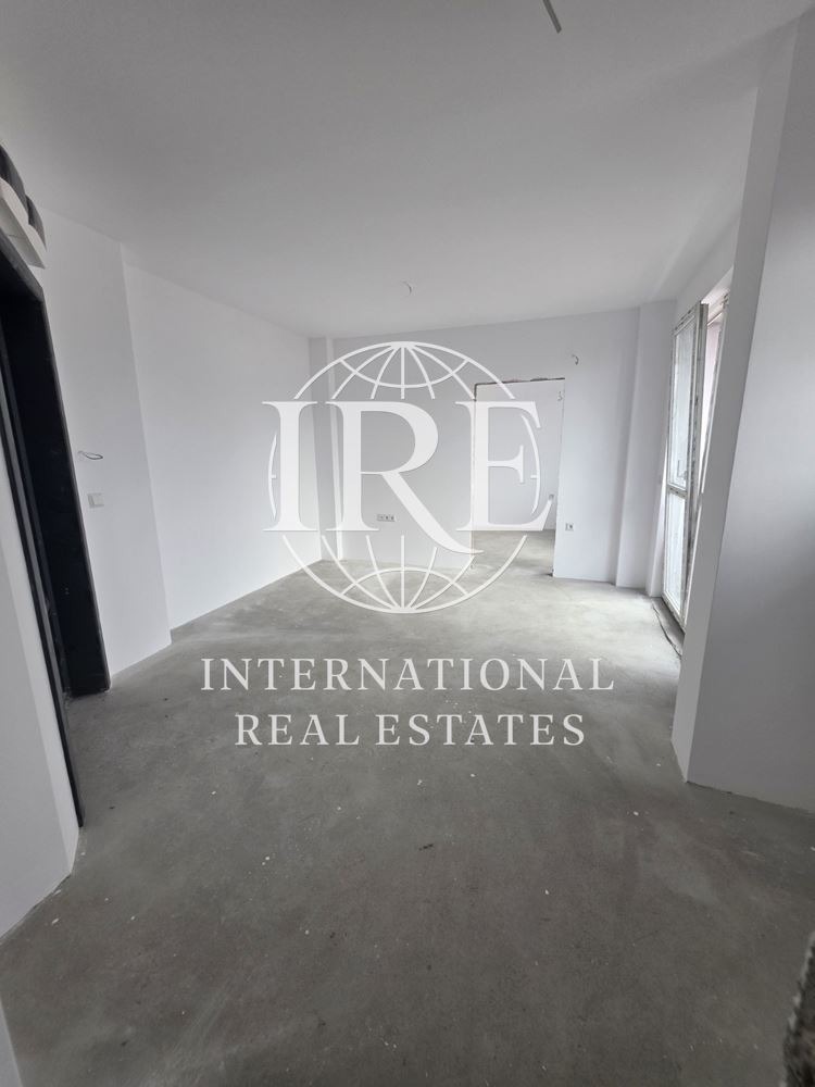 Продава 2-СТАЕН, град Варна, Център • 92000 € / 179936.36 лв. • 51151344 1