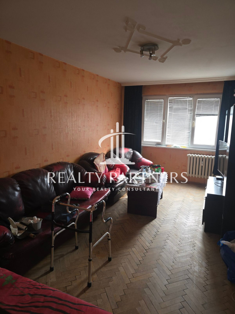 Продава 2-СТАЕН, гр. София, Връбница 1