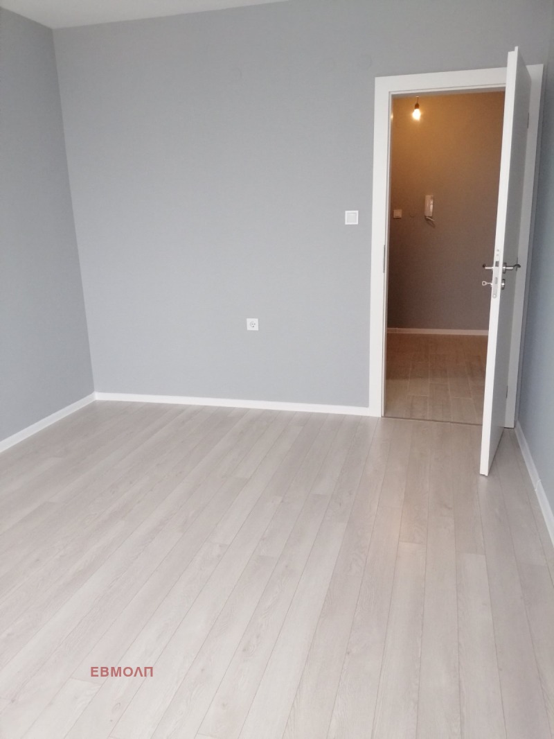 Продава  3-стаен, град Пловдив, Тракия •  164 000 EUR • ID 36108242 — holmes.bg - [1] 