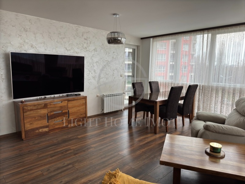Te koop  2 slaapkamers Plovdiv , Karsjijaka , 176 m² | 67963911