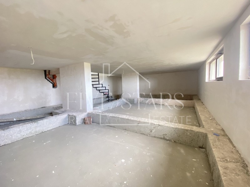 Продава КЪЩА, гр. Варна, м-т Акчелар, снимка 12 - Къщи - 52378719