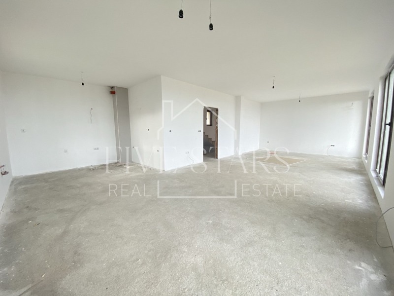 Продава КЪЩА, гр. Варна, м-т Акчелар, снимка 10 - Къщи - 52378719