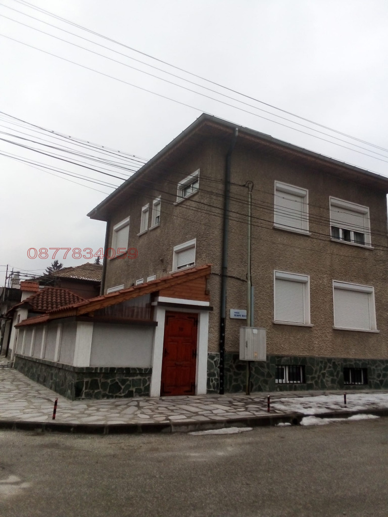 Продава КЪЩА в област Пазарджик, гр. Велинград - 240 кв.м / 370 000 € » 723 657.10 лв.