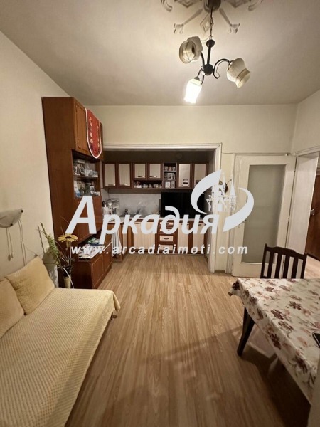 Продава  2-стаен, град Пловдив, Център •  160 000 EUR • ID 65370716 — holmes.bg - [1] 