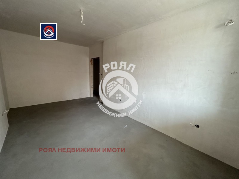En venta  2 dormitorios Plovdiv , Yuzhen , 99 metros cuadrados | 39201369 - imagen [5]