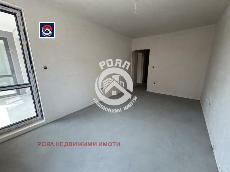 En venta  2 dormitorios Plovdiv , Yuzhen , 99 metros cuadrados | 39201369 - imagen [3]