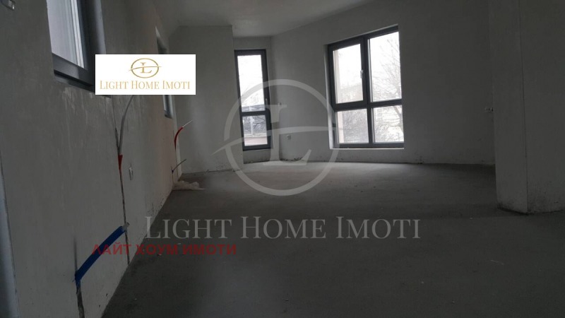 Myytävänä  2 makuuhuonetta Plovdiv , Karšijaka , 134 neliömetriä | 23550295
