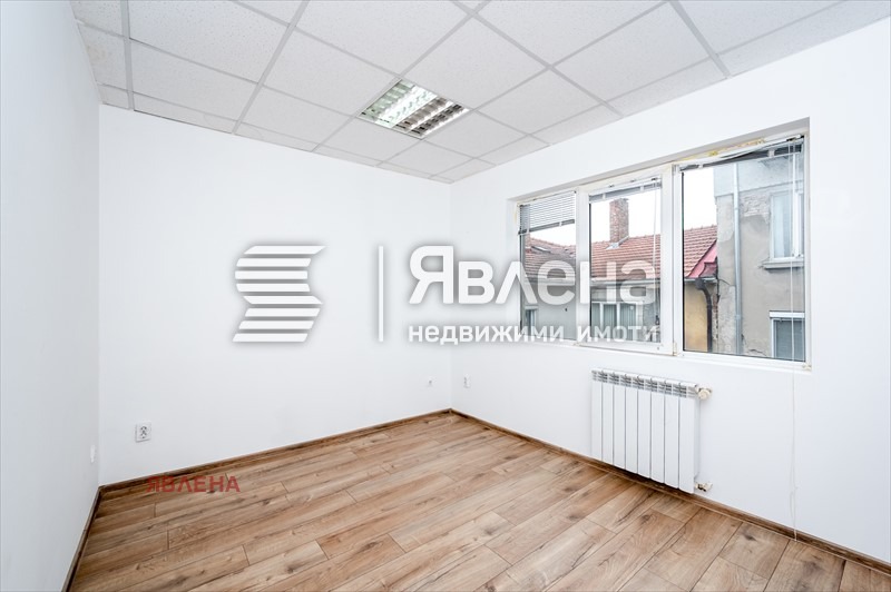 Продава МНОГОСТАЕН, гр. София, Център, снимка 9 - Апартаменти - 56123514