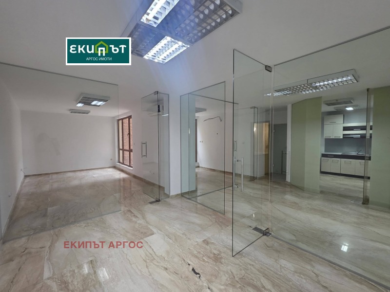 Продава ОФИС, гр. Варна, Център, снимка 2 - Офиси - 53234148