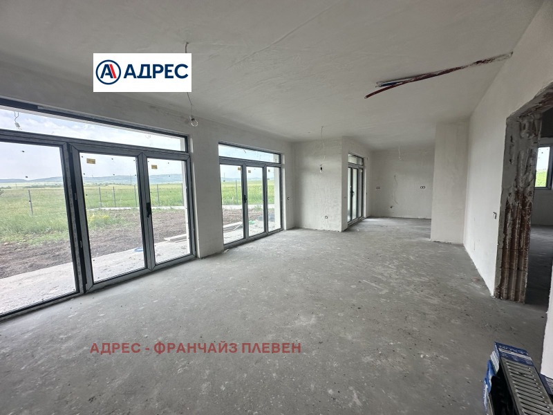 Продава КЪЩА, с. Радишево, област Плевен, снимка 7 - Къщи - 53150212