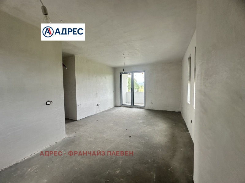 Продава КЪЩА, с. Радишево, област Плевен, снимка 3 - Къщи - 53150212