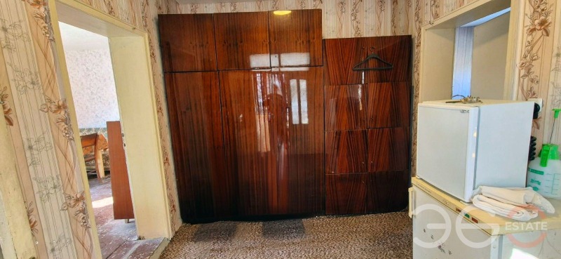 Продава КЪЩА, с. Разделна, област Варна, снимка 5 - Къщи - 53170226