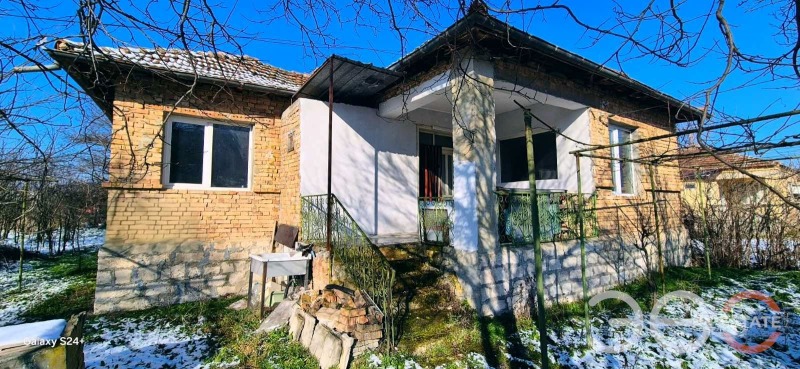 Продава КЪЩА, с. Разделна, област Варна, снимка 8 - Къщи - 53170226