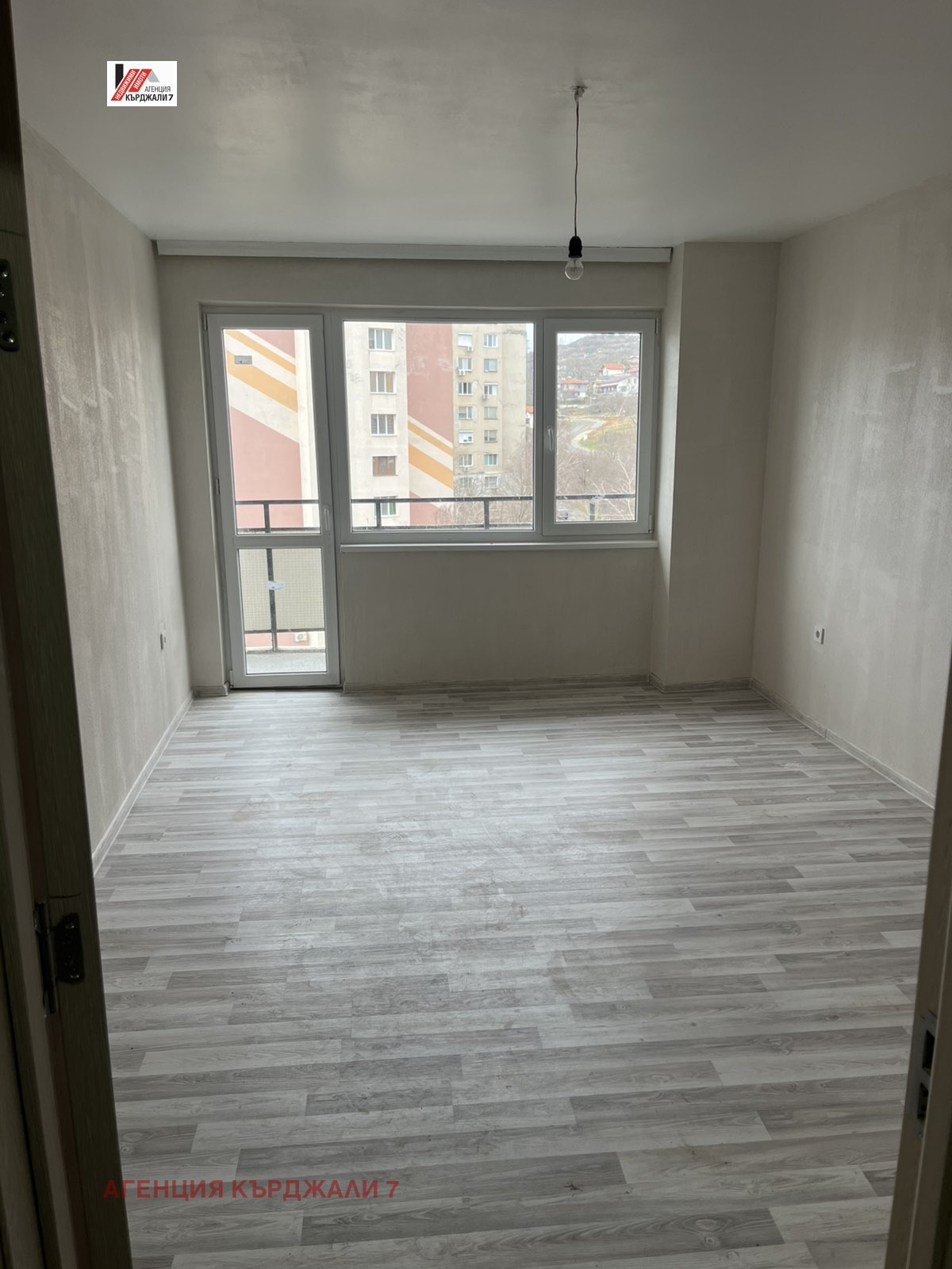 Продава 2-СТАЕН, гр. Кърджали, Възрожденци, снимка 2 - Апартаменти - 53646589