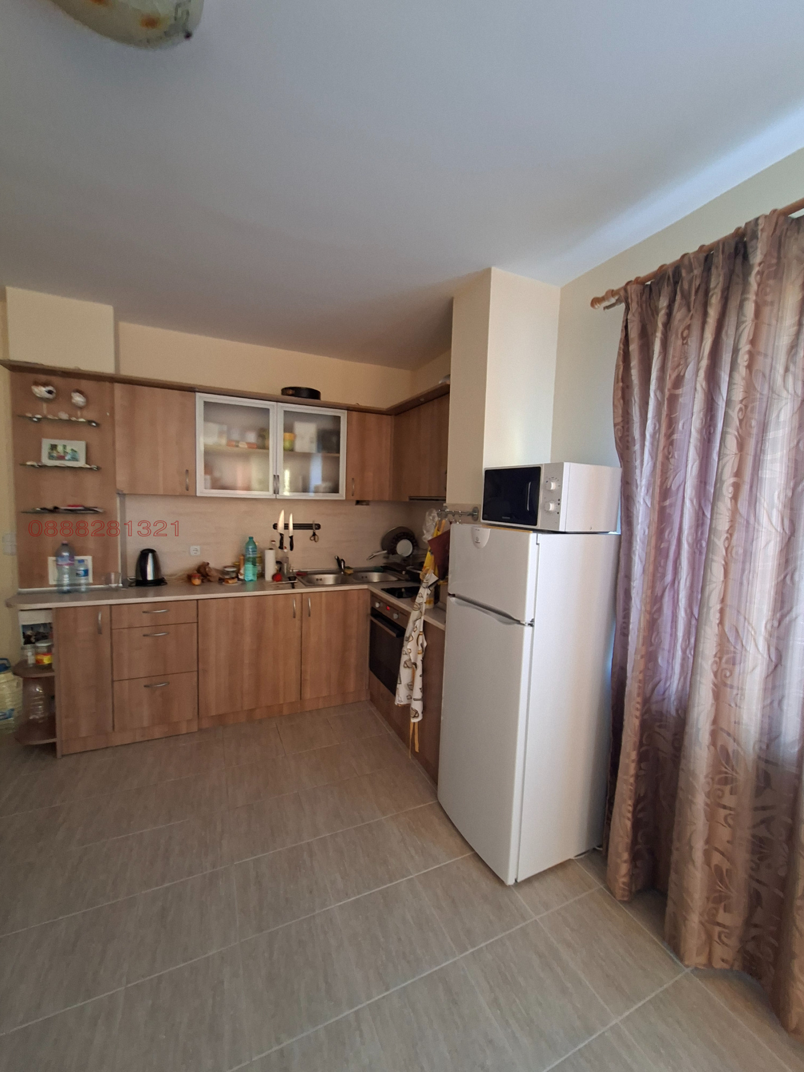 Продава 3-СТАЕН, гр. Бургас, Изгрев, снимка 2 - Апартаменти - 56180963