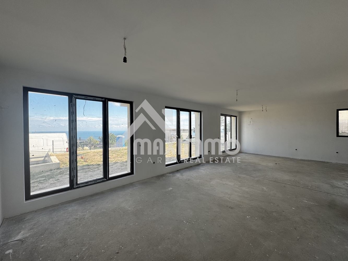 Продава КЪЩА, гр. Варна, м-т Акчелар, снимка 2 - Къщи - 54252986