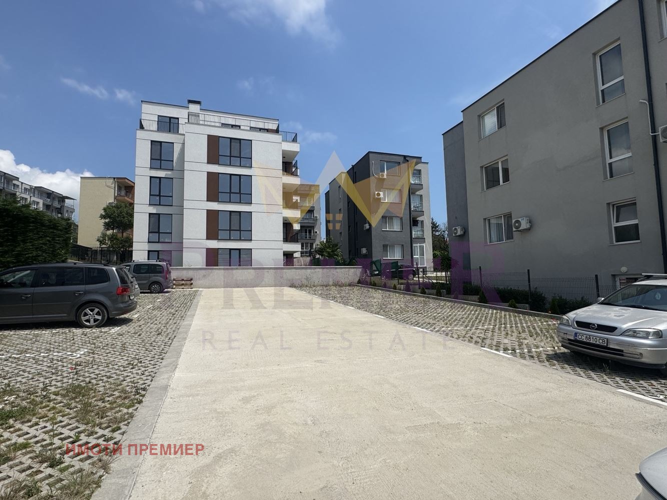 Продава ГАРАЖ, ПАРКОМЯСТО, гр. Варна, Възраждане 3, снимка 2 - Гаражи и паркоместа - 55577532