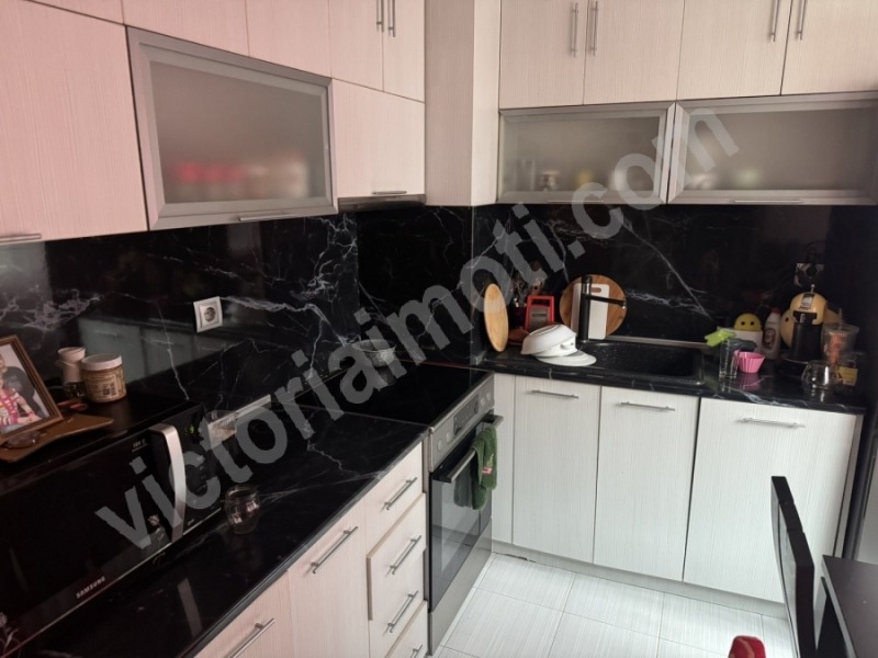 Продава 3-СТАЕН в град Велико Търново, Бузлуджа - 77 кв.м / 125 000 € » 244 478.75 лв., ВИКТОРИЯ ИМОТИ ЕООД