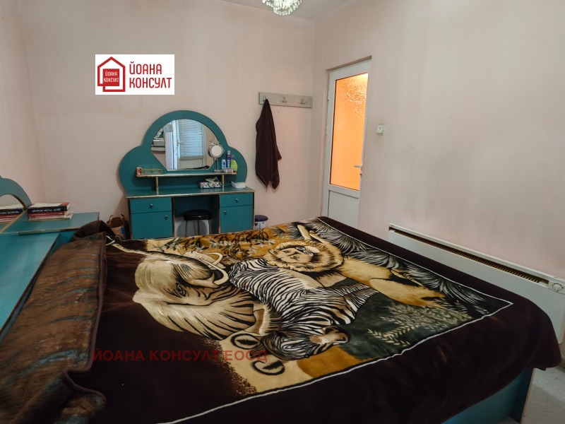 Продава  3-стаен град Плевен , 9-ти квартал , 79 кв.м | 30277372 - изображение [7]