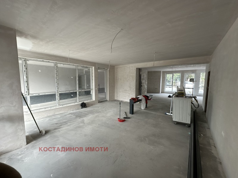 In vendita  Negozio Plovdiv , Trakiia , 90 mq | 37377715