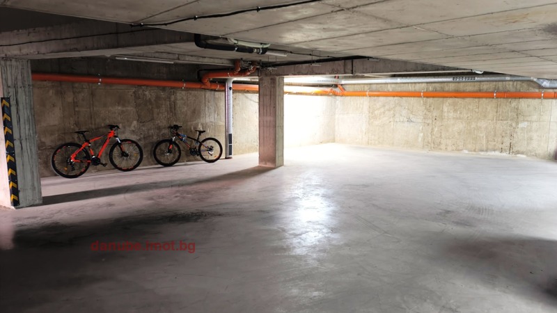 Продава ГАРАЖ, ПАРКОМЯСТО, гр. Русе, Център, снимка 3 - Гаражи и паркоместа - 53267233