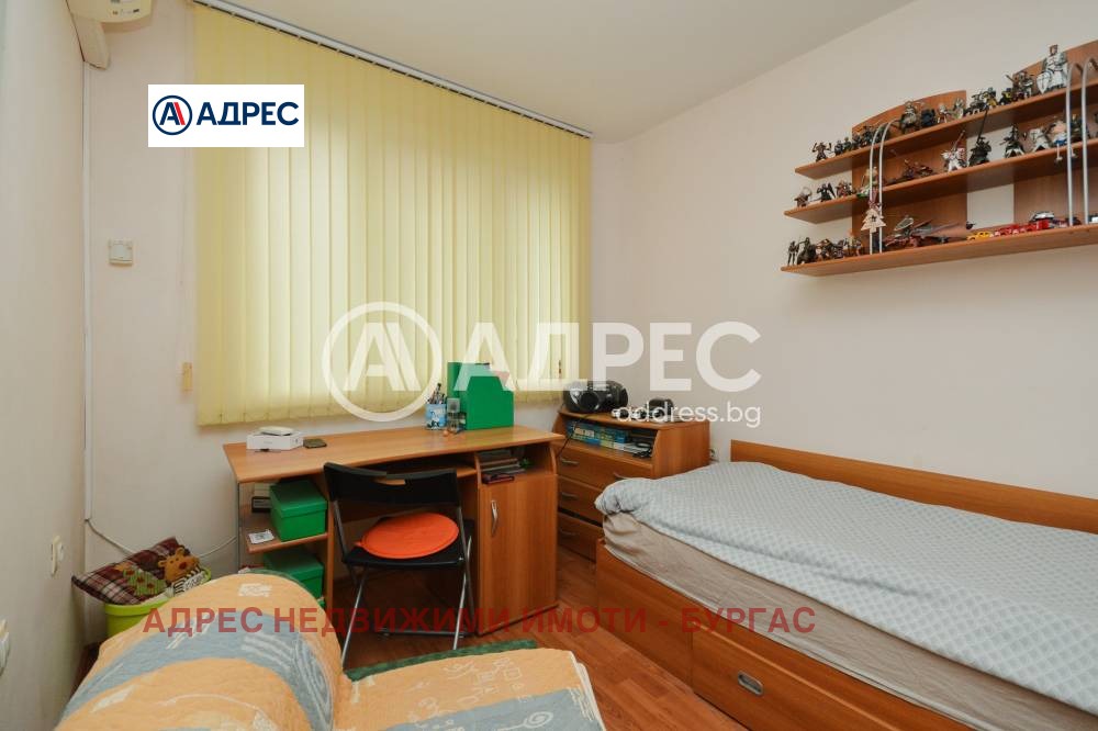 Продава МНОГОСТАЕН, гр. Бургас, Възраждане, снимка 11 - Апартаменти - 53984422