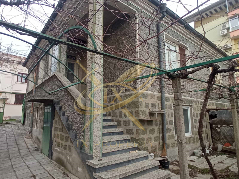 Продава КЪЩА в област Бургас, гр. Айтос - 78 кв.м / 130 000 € » 254 257.90 лв., ЕЛ ЕКС ПРОПЪРТИ
