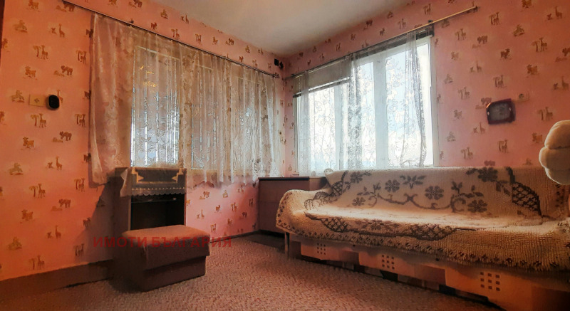 Продава КЪЩА, гр. Дългопол, област Варна, снимка 12 - Къщи - 49649840