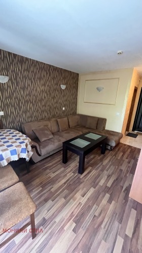 1 quarto k.k. Slantchev briag, região Burgas 2