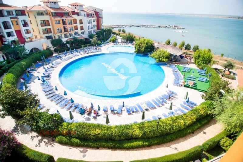 Продава  2-стаен област Бургас , гр. Ахелой , 64 кв.м | 77385857 - изображение [9]