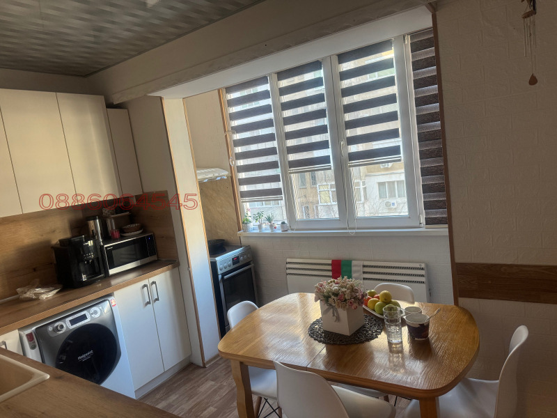 Продава 2-СТАЕН, гр. Ловеч, Широк център, снимка 11 - Апартаменти - 52784348