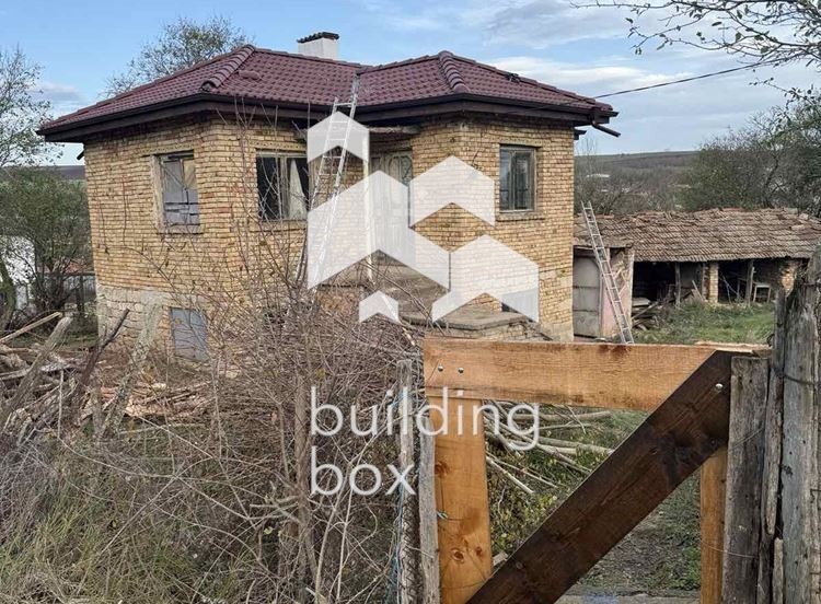 Продава КЪЩА, с. Войводино, област Варна