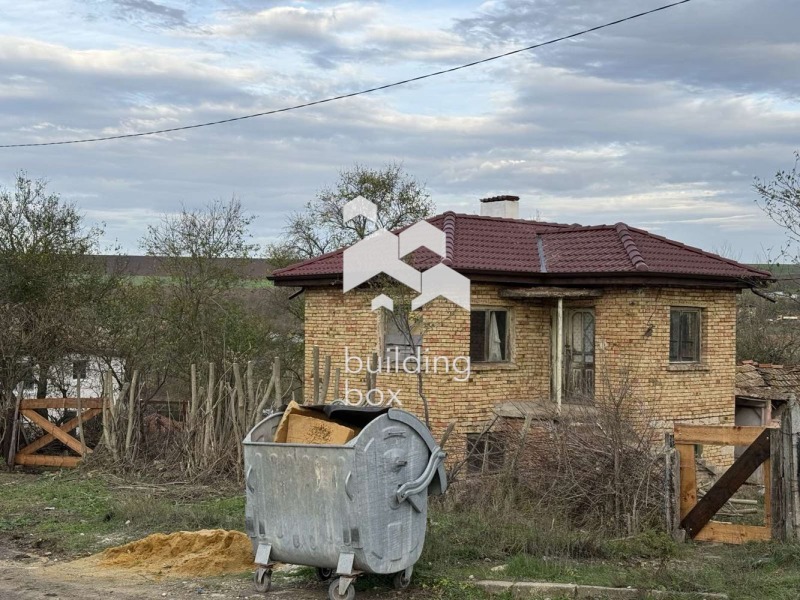 Продава КЪЩА, с. Войводино, област Варна, снимка 4 - Къщи - 52845530