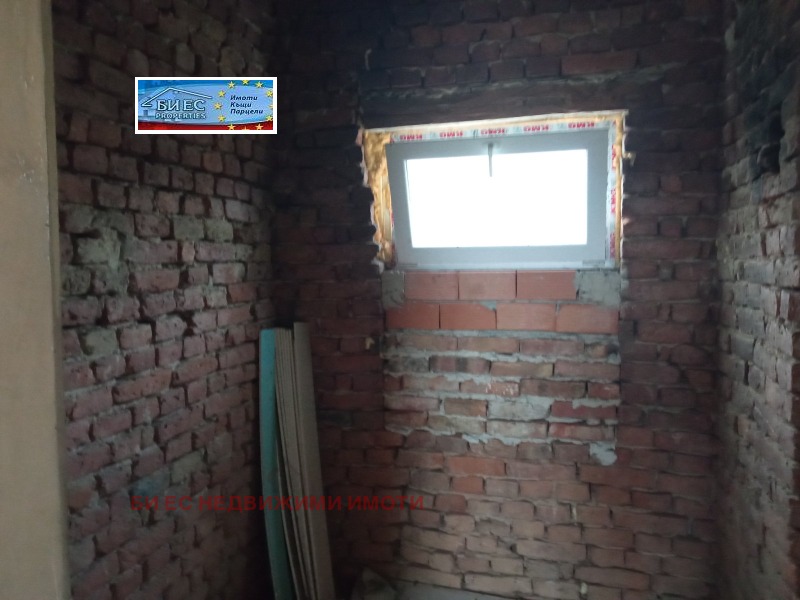 Продава КЪЩА, с. Равнище, област София област, снимка 10 - Къщи - 53264771