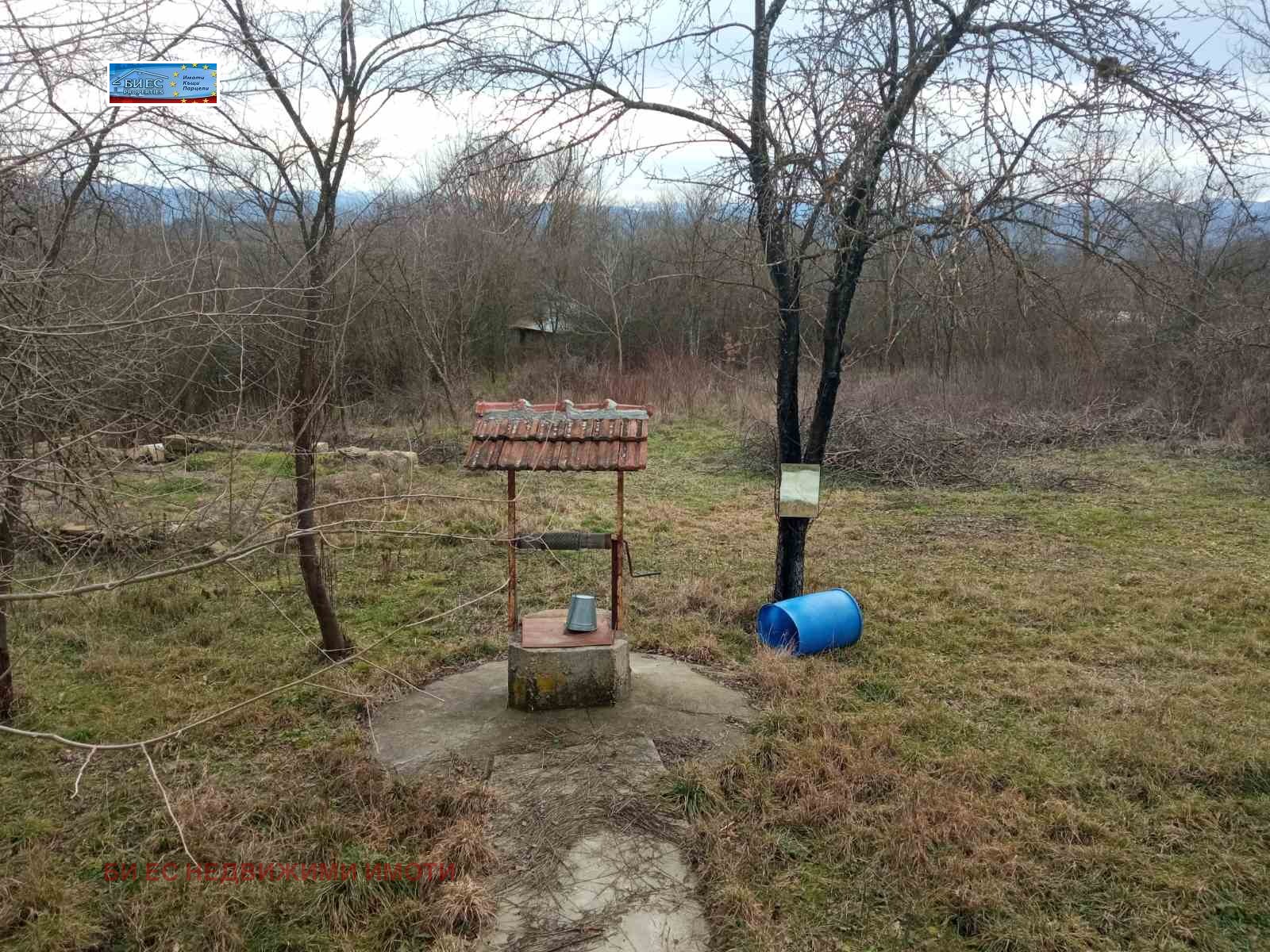 Продава КЪЩА, с. Равнище, област София област, снимка 2 - Къщи - 53640547