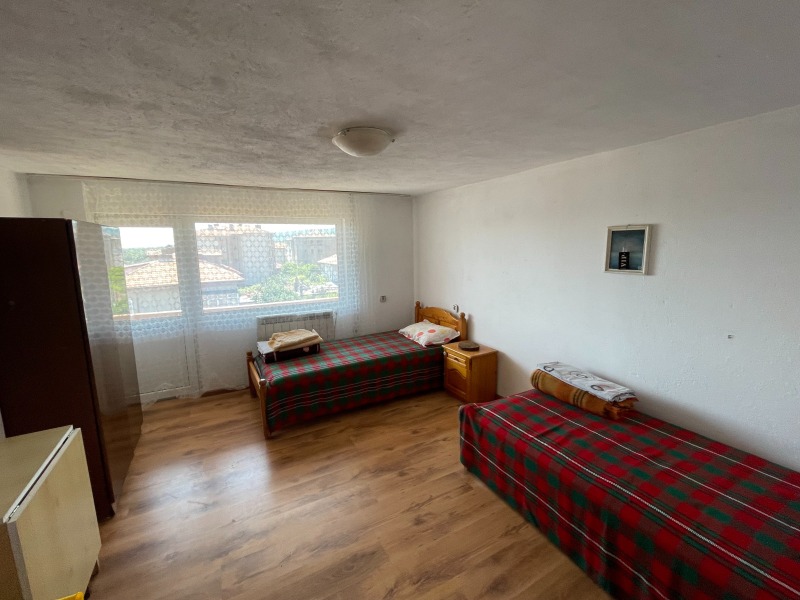 Продава ЕТАЖ ОТ КЪЩА, гр. Царево, област Бургас, снимка 13 - Етаж от къща - 52611859