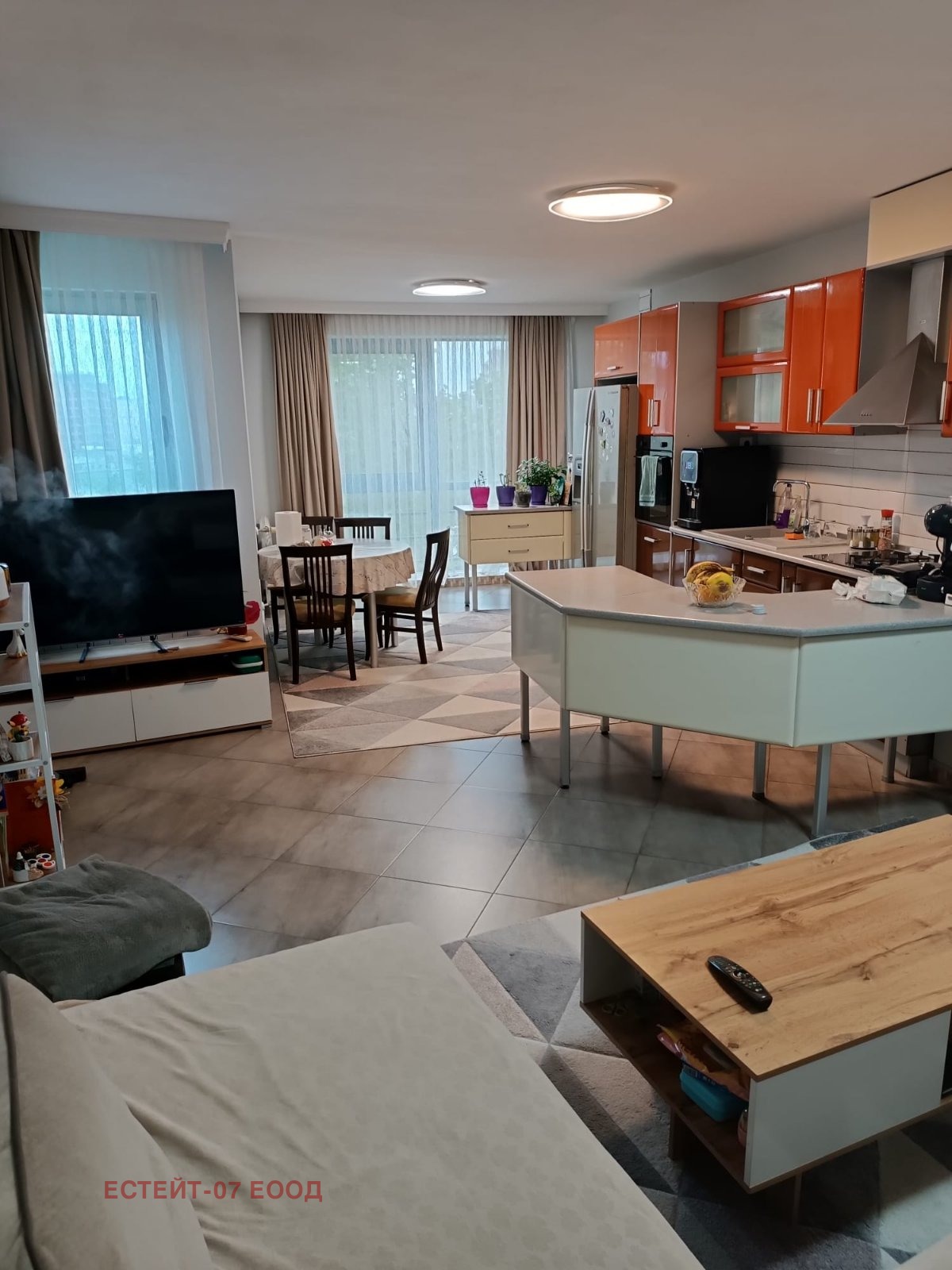 Продава 3-СТАЕН, гр. Пловдив, Христо Смирненски