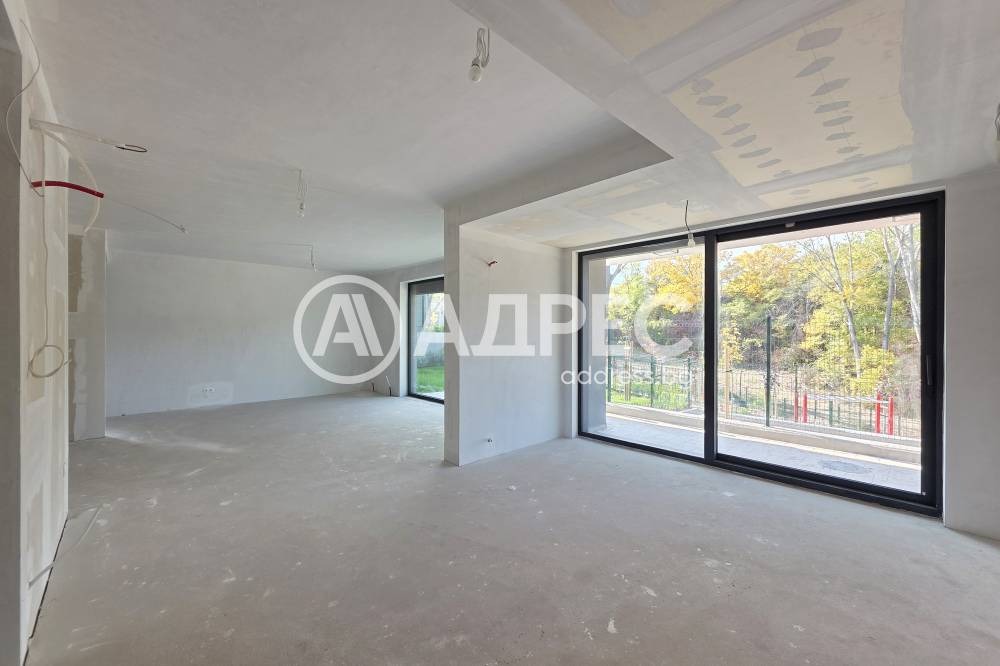 Продава КЪЩА, гр. София, м-т Камбаните, снимка 2 - Къщи - 55642358