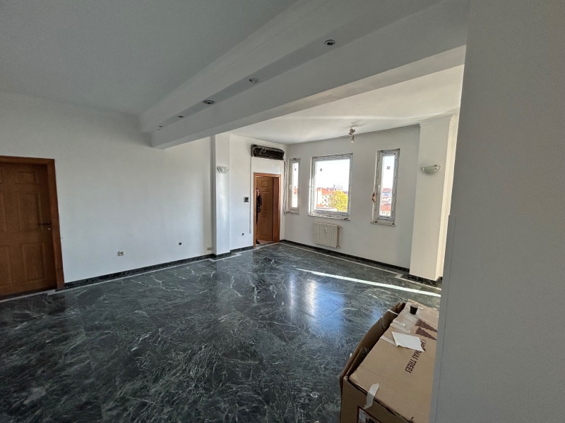 Продава 3-СТАЕН, гр. София, Център, снимка 2 - Апартаменти - 52392389