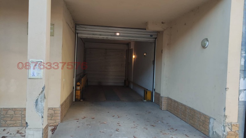 Продава ГАРАЖ, ПАРКОМЯСТО, гр. София, Белите брези, снимка 4 - Гаражи и паркоместа - 52793557
