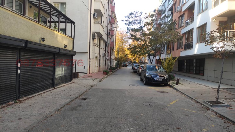 Продава ГАРАЖ, ПАРКОМЯСТО, гр. София, Белите брези, снимка 5 - Гаражи и паркоместа - 52793557