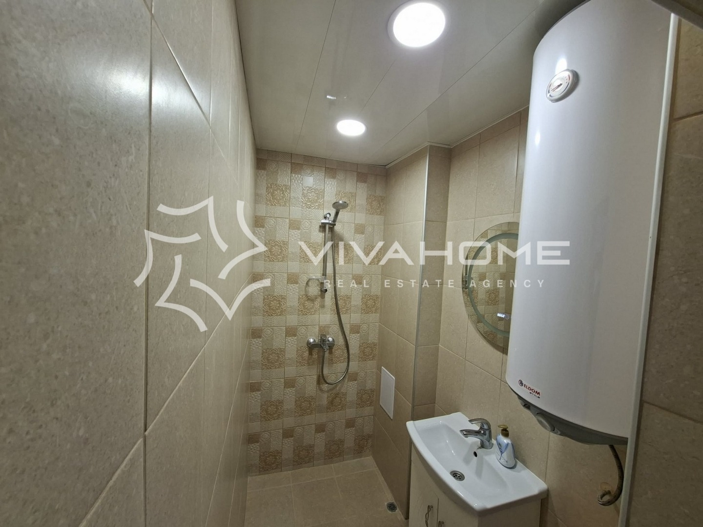 Продава 4-СТАЕН, гр. Варна, Цветен квартал, снимка 5 - Апартаменти - 53857952