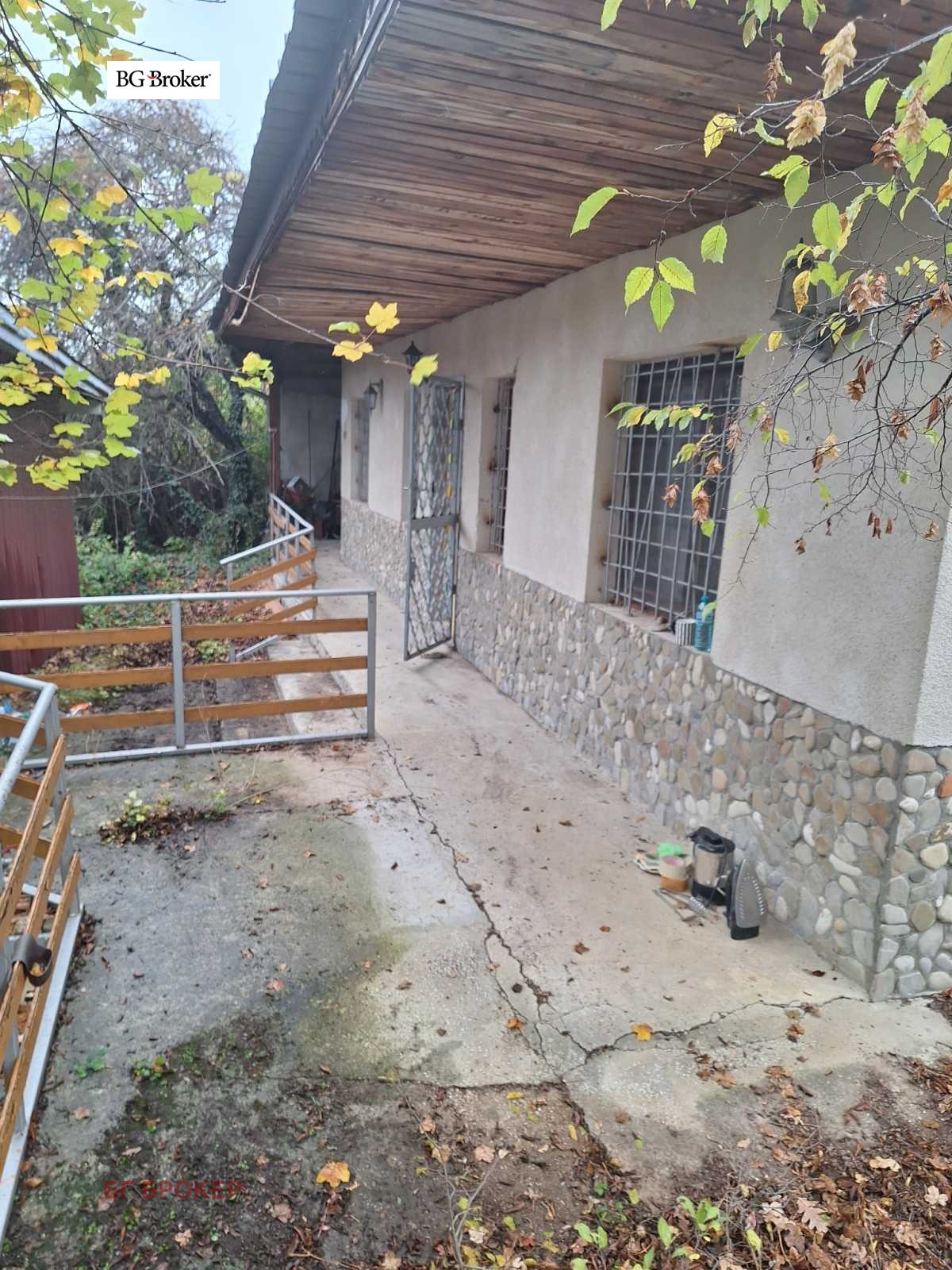 Продава КЪЩА, с. Кошарица, област Бургас, снимка 2 - Къщи - 54351111